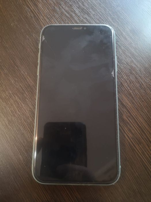 Айфон 11 64 гб в хорошем состоянии