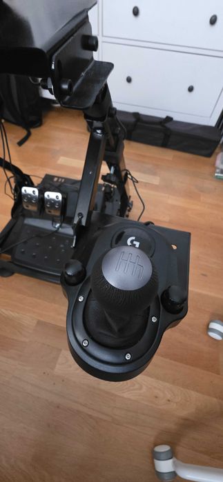 Logitech G923 TRUEFORCE + Suport Metalic (Racing Setup Complet) –  NOU