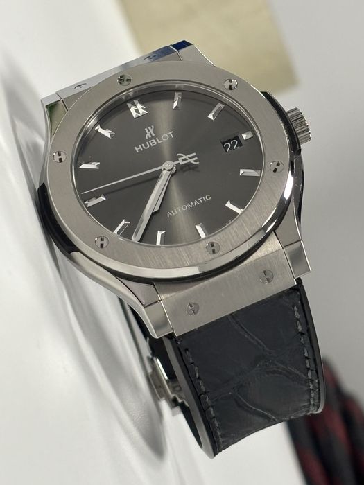 Hublot Classic Fusion Titanium Racing Grey