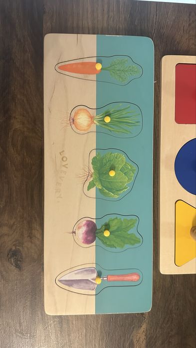 Дървен образователен пъзел Lovevery