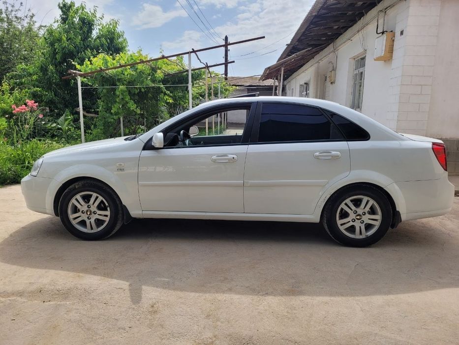 Lacetti 1.6 2013