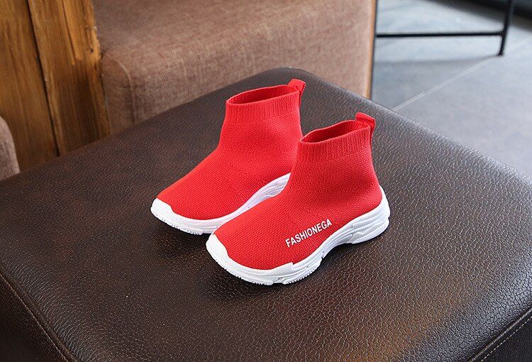 Sneakersi fete, baieti