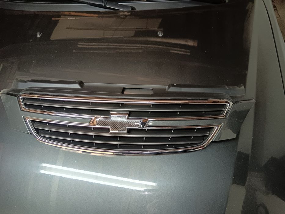 Продам облицовку радиатора