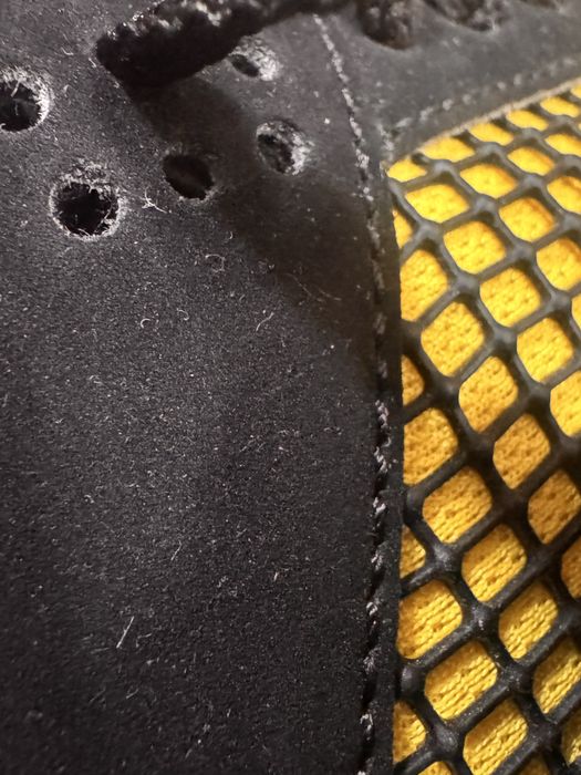Jordan 4 yellow thunder