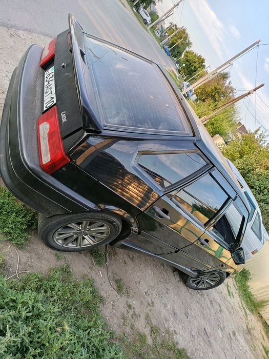 Продам ваз-2114 .