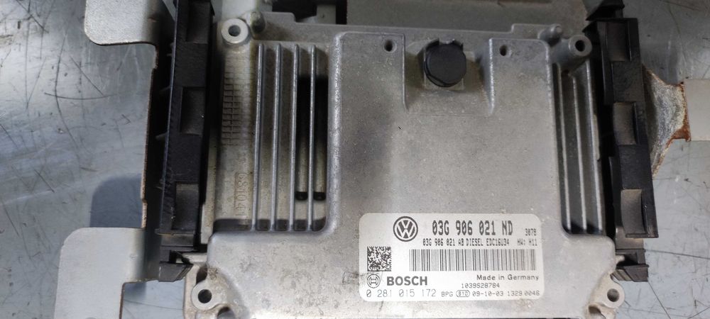 ECU volkswagen vw touran 1T2 1.9 BLS DSG cod 03G906021ND