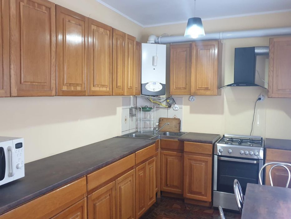 Inchiriez casa stefan cel mare 24