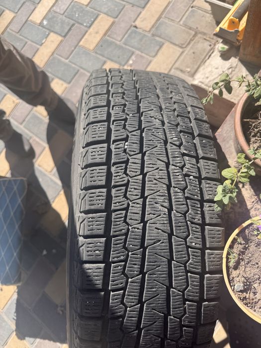 Шины Yokohama Ice Guard с дисками 225/60 R18