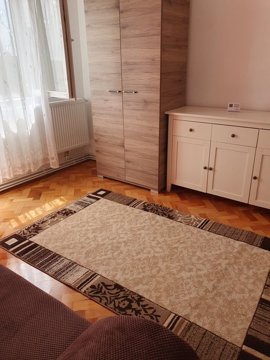 Garsoniera de inchiriat zona Uta