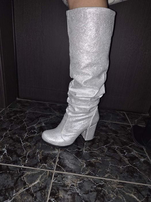 Дамски Сребристи ботушки