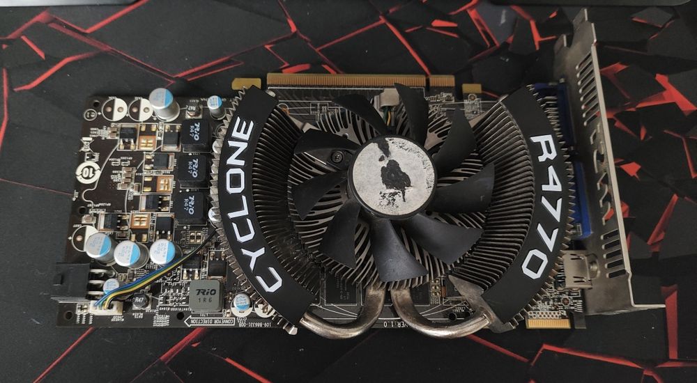 Видеокарта MSI R4770 Cyclone