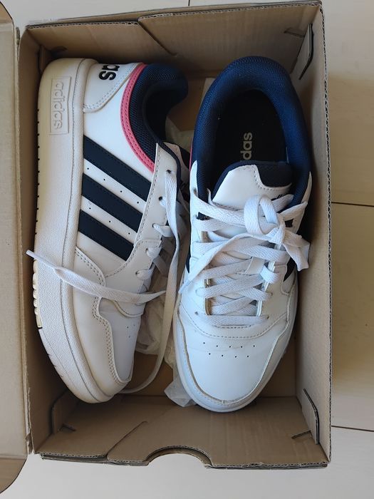 Дамски маратонки, Адидас 38 номер