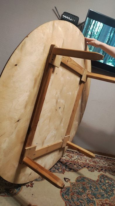 Круглый стол 133 см