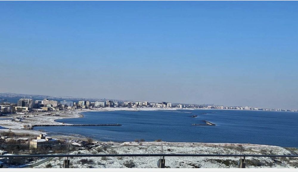 penthouse cu vedere la mare