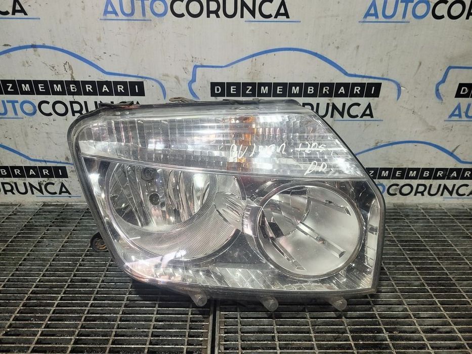 Far Dreapta Dacia Duster 2010 - 2013 SUV 4 Usi (1205) Fara xenon