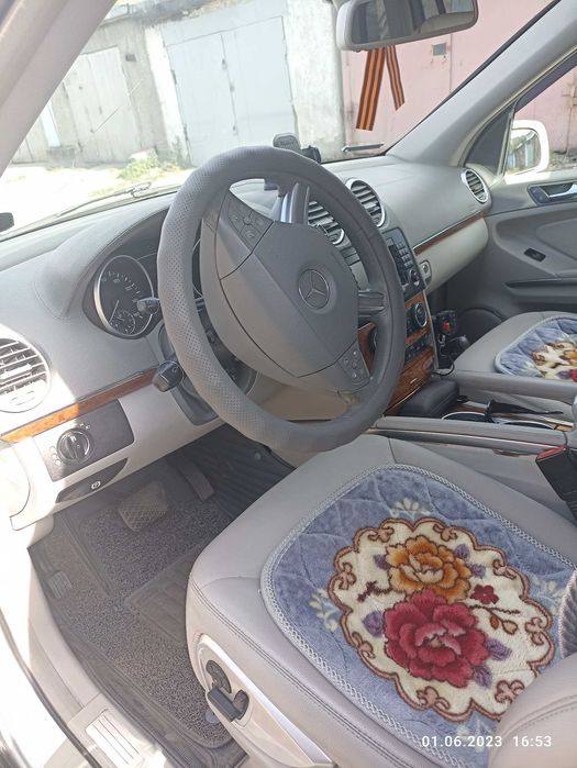 Продам семейный Mercedes-Benz GL 450.