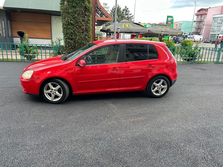 vând golf 5 1.9 tdi