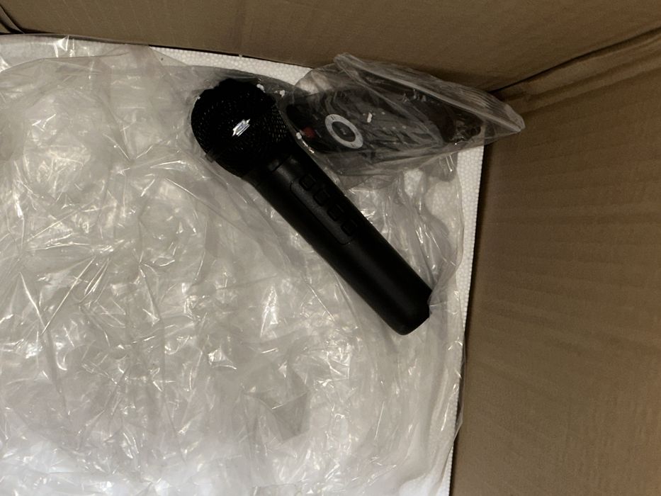 Колонка с микрфоном