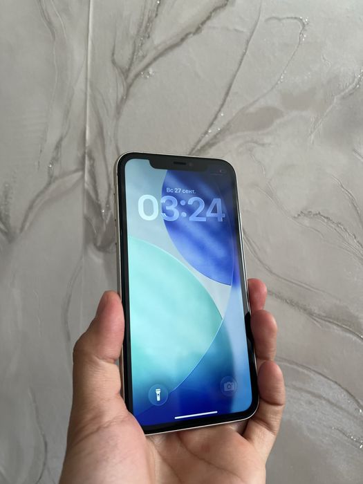 Продам iPhone 11 64gb в идеальном состоянии