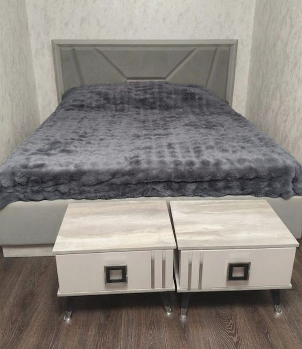 Срочно продам спальный гарнитур