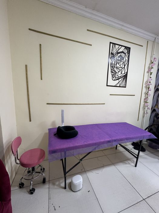 Salon uchun Moyka - 350$, Kreslo : 70$, Kushetka kreslo bilan-150$