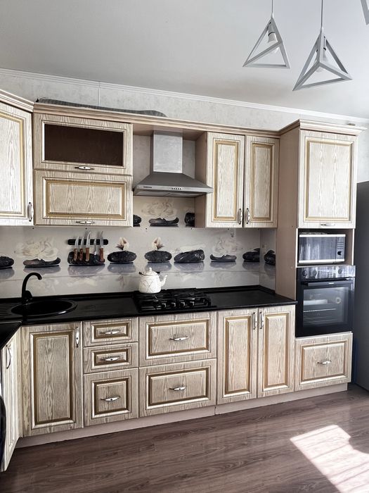 Кухонный гарнитур / недорого / срочно