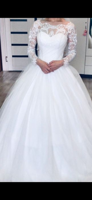 Свадебное платье