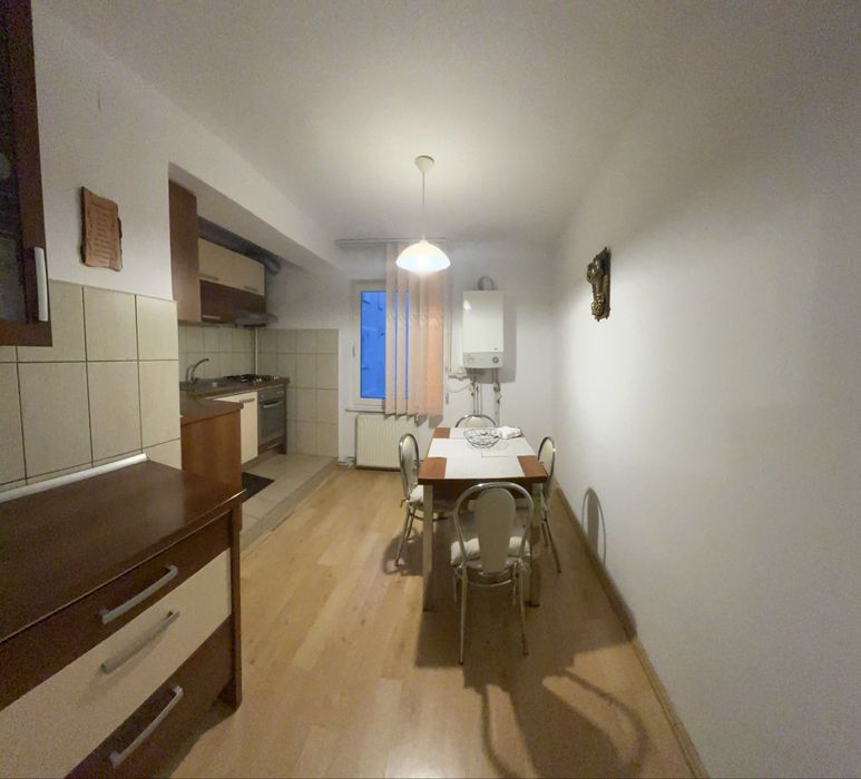 Vand (sau inchiriez) apartament cu 3 camere, Str. Fagarasului, REGHIN