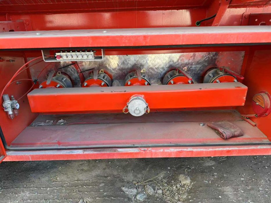 Автоцистерна Benzavoz