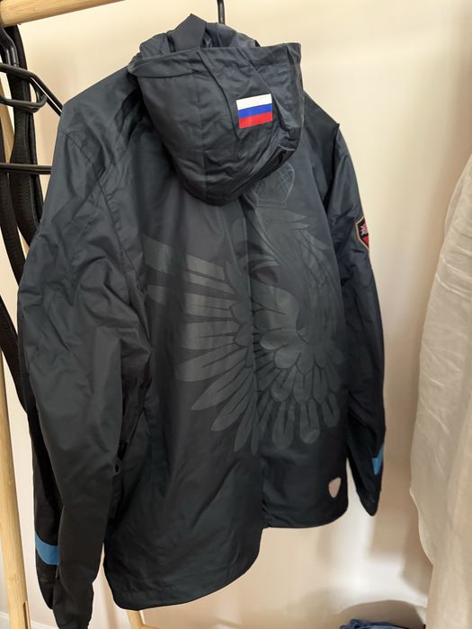 Ветровка Forward Russia