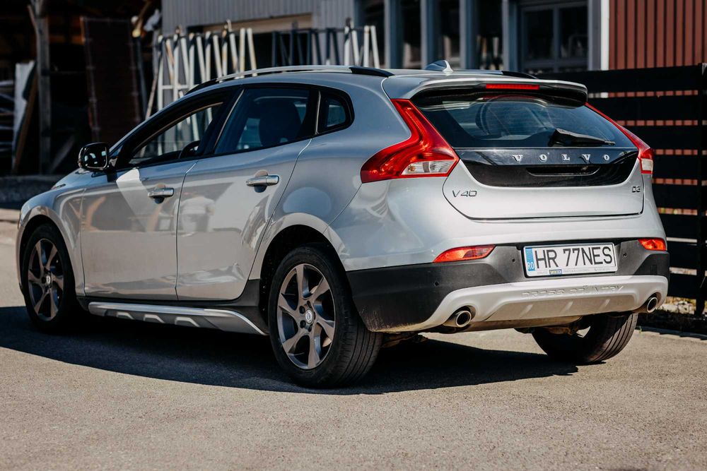 Volvo V40 Crosscountry 2014