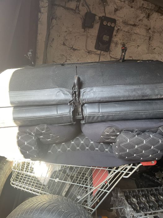 Продам  сидение на ЛАРГУС
