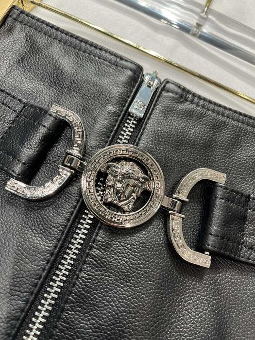 Versace къса пола, черна