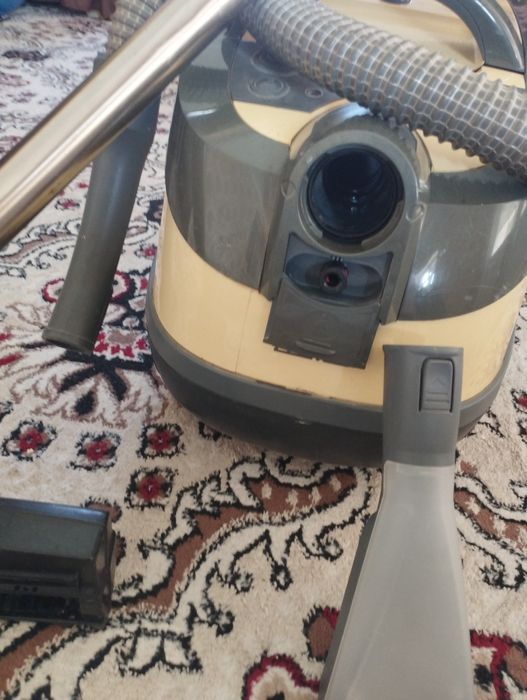 Пылесос. ZELMER 513