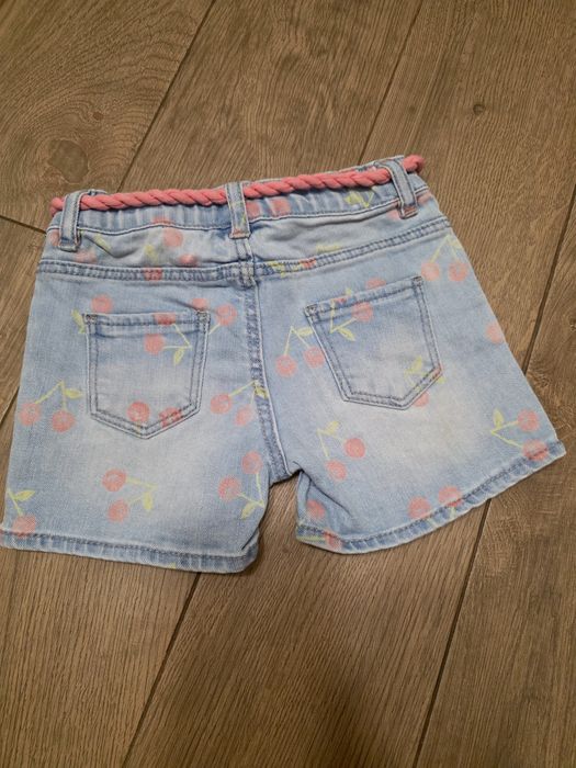 Blugi Zara mărimea 92cm stare foarte bună