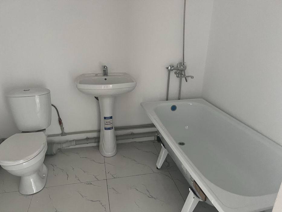 Продам унитаз новая