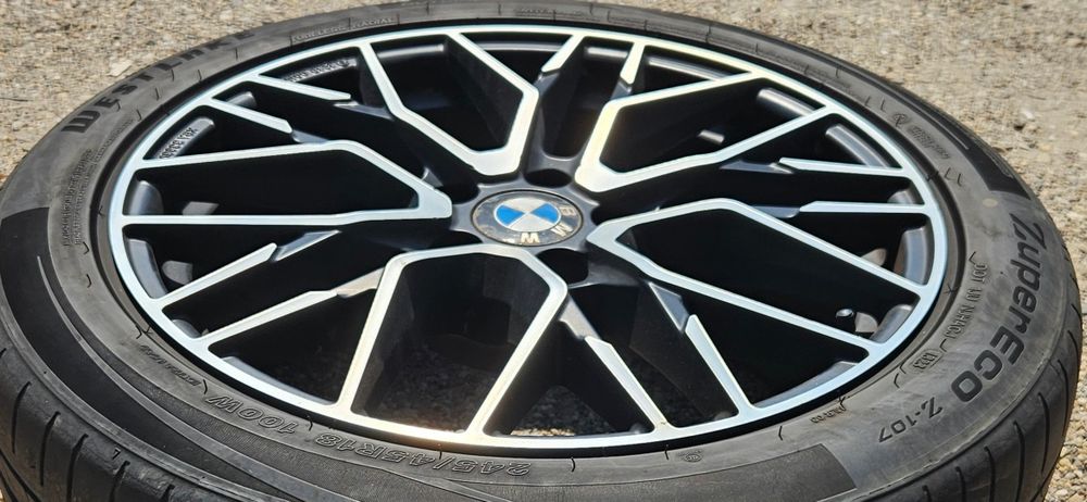 Jante BMW seria 5 G30 G31 model bi color made in Germany 245 45 18 DOT 2023