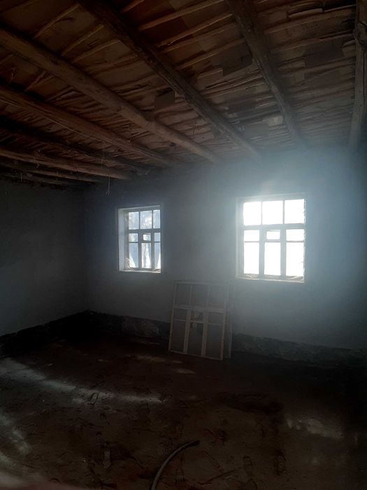 Тахиатош тумани Казакауыл махалласида 4,5 сотукли уй сотилади