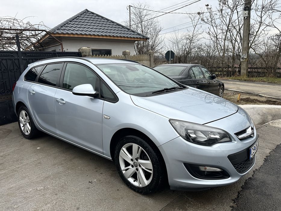 Opel Astra J 2015 euro 6 - stare excelenta