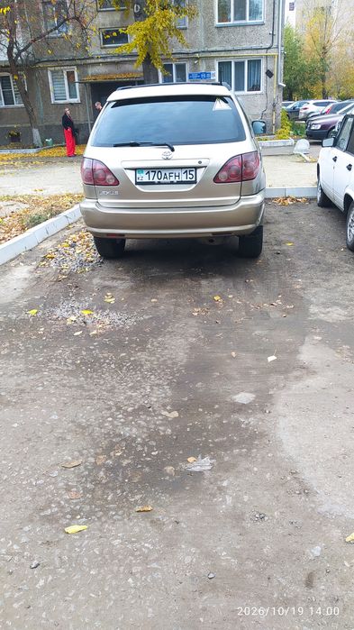 Продам  toyota harrier