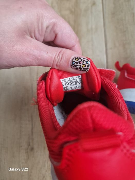 Оригинални маратонки Adidas