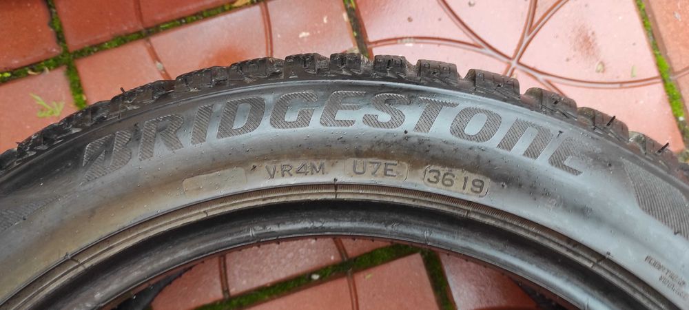 Anvelope 215/50/17 iarna M+S BRIDGESTONE BLIZZAK LM001