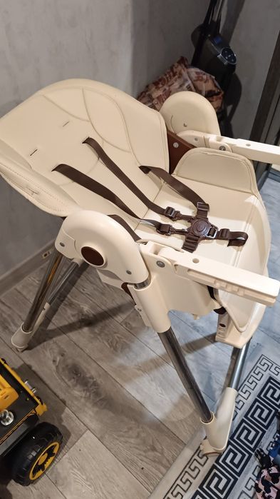 Детский стульчик со столиком