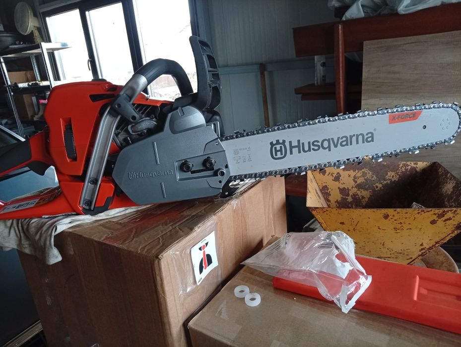 Хускварна 562хр ( чисто нова)