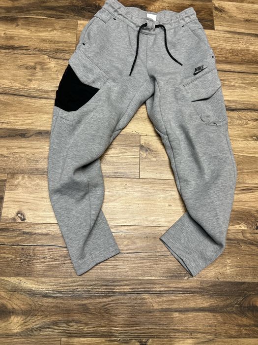 Nike Tech Fleece Utility size XS