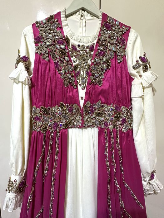 Ансамль надевали 2 раза/ Ansambl 2 marta kiyilgan