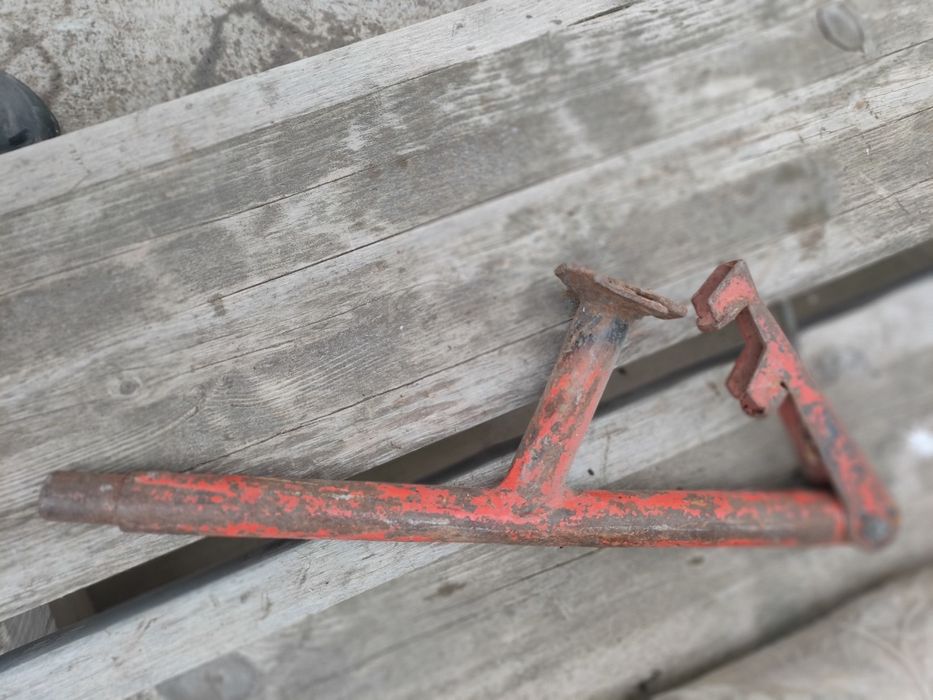 Бортировка покрышек с дисков