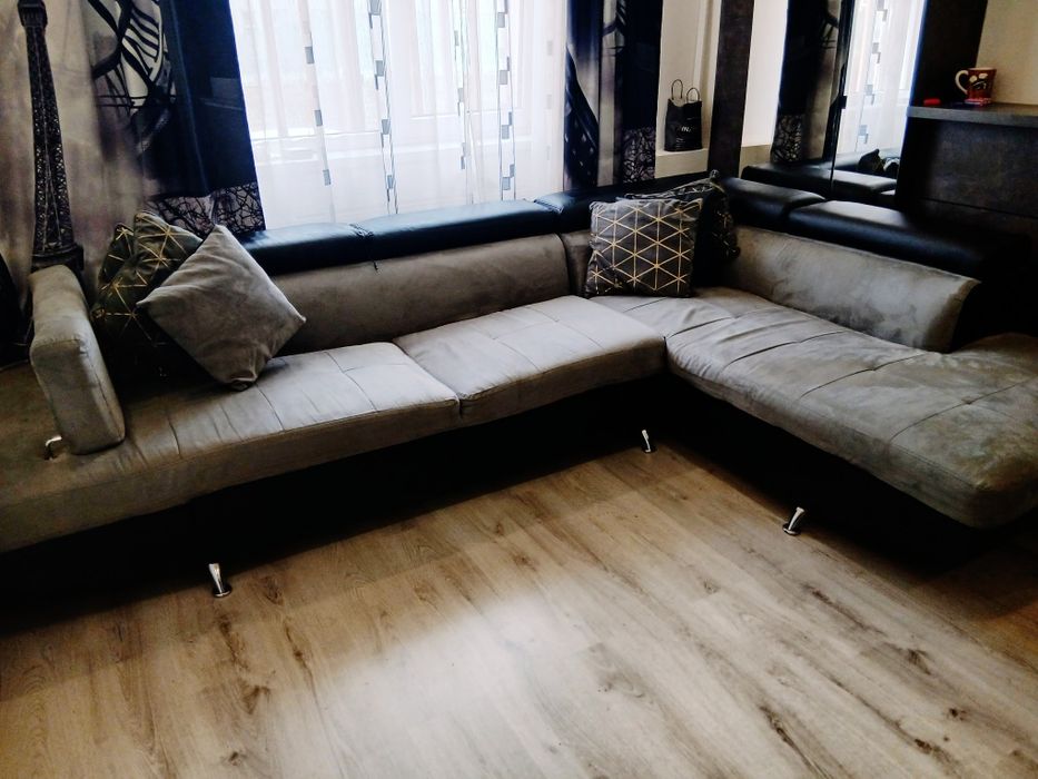 Vând Colțar în L Gri superb