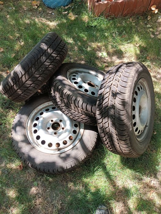 Зимни гуми 195/65R15
