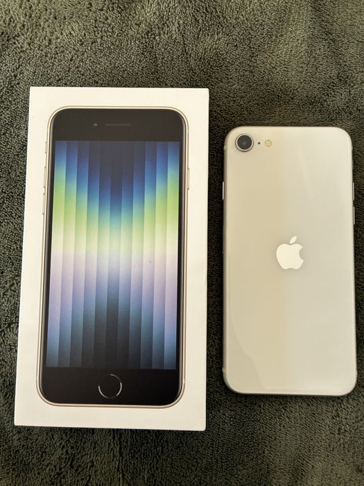 Намален Iphone se 3 бял 64 gb 86% батерия